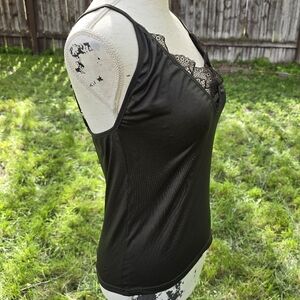 👚 Green Spaghetti Strap V-Neck Cami